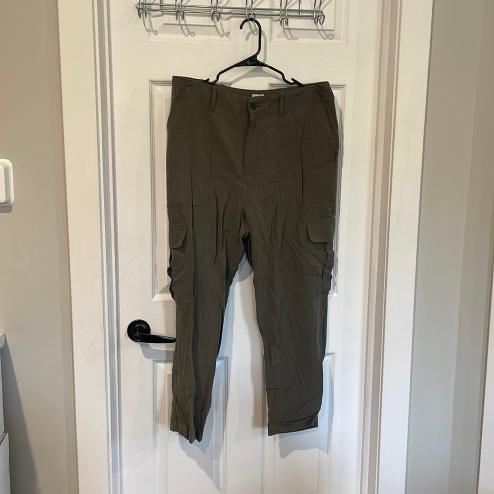 A new day light weight cargo pants women’s 14